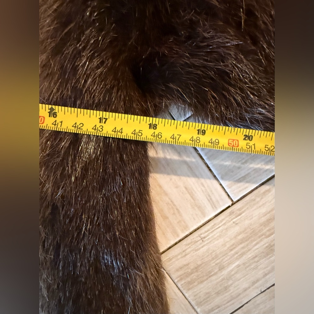 Vintage Fendi *Inspired* Genuine Fur Coat (Small/Medium) - Picture 16 of 16